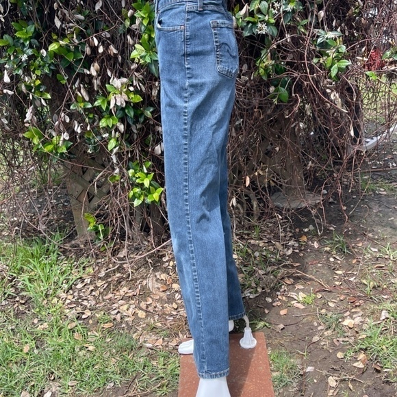 Levi’s Signature High Rise At Waist Bootcut Jeans - Picture 5 of 8
